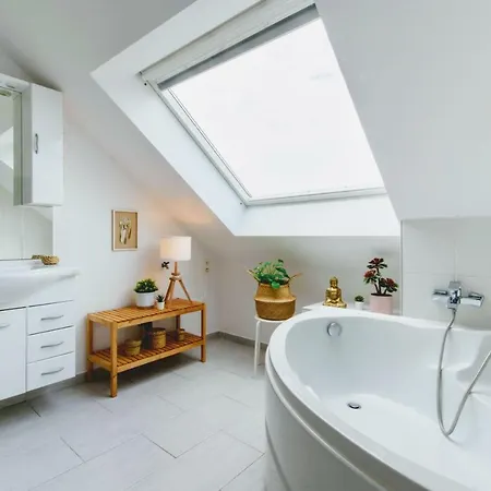 Zythogite 6 Personnes Avec Jardin, Bbq * Tintigny